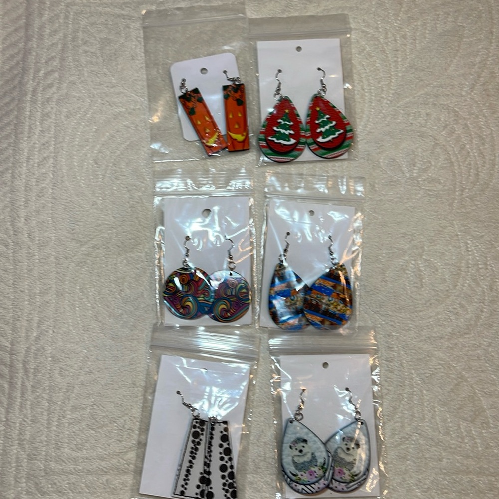 6 pairs pierced dangle earrings Halloween, Christmas, miscellaneous.